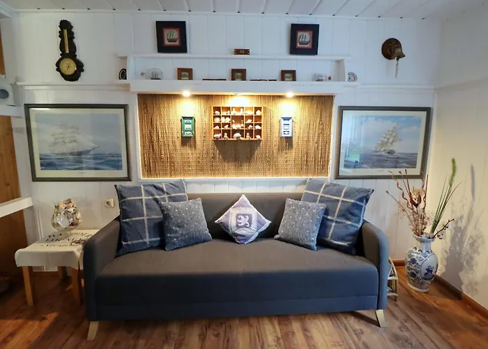 度假居 Fischlandhus *